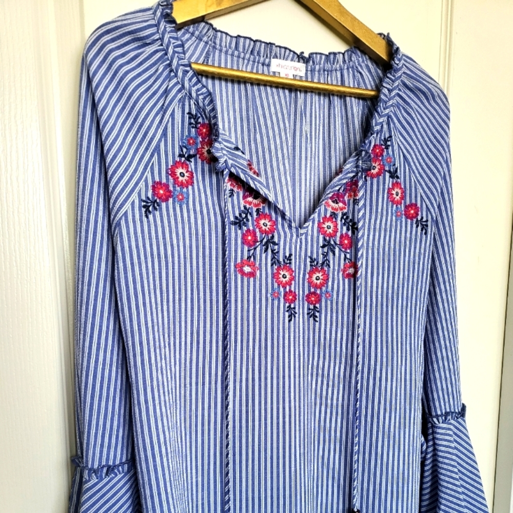Xhiliration Floral Prairie Boho chic top